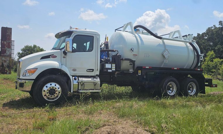 2027 Peterbilt 548 (3000 USG / 70 BBL) Diamond ECO Solutions DOT 412 Liquid Vacuum Truck w/ Automatic Trans